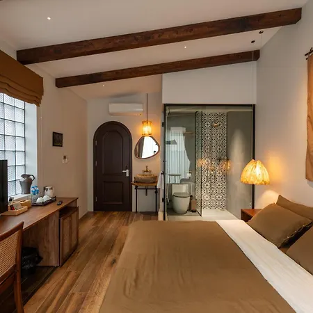 Aparthotel Phen Art House, Artistic Living In The Heart Of Old Quarter